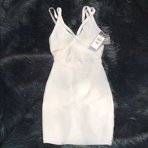 NWT XS Herve Leger White Dress